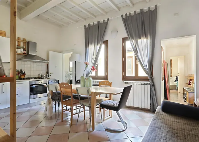 Pansiyon For Rent Floransa